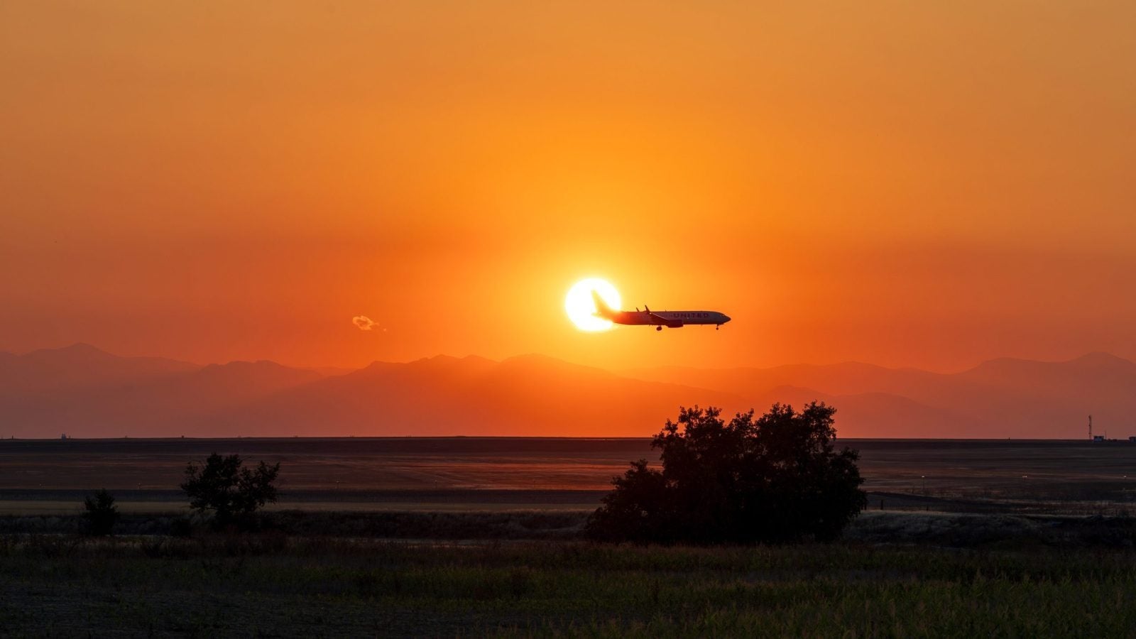 737 on approach