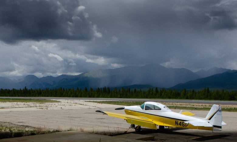 A Navion waits out the weather. [Credit: Glenn Hirsch/AVweb]