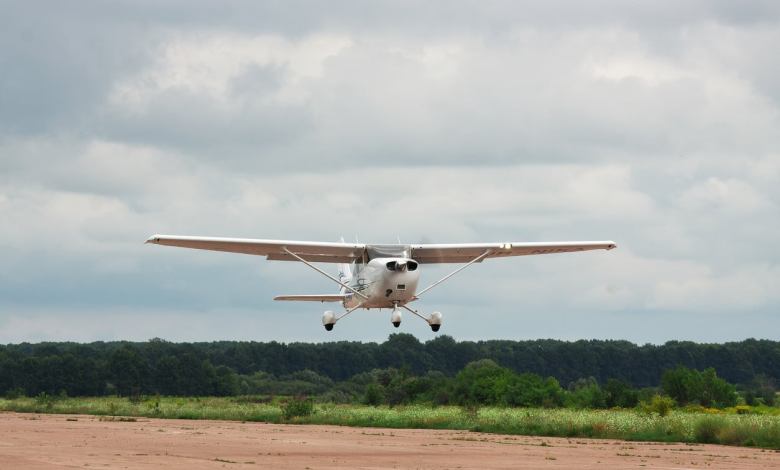 A 1968 Cessna 172K .