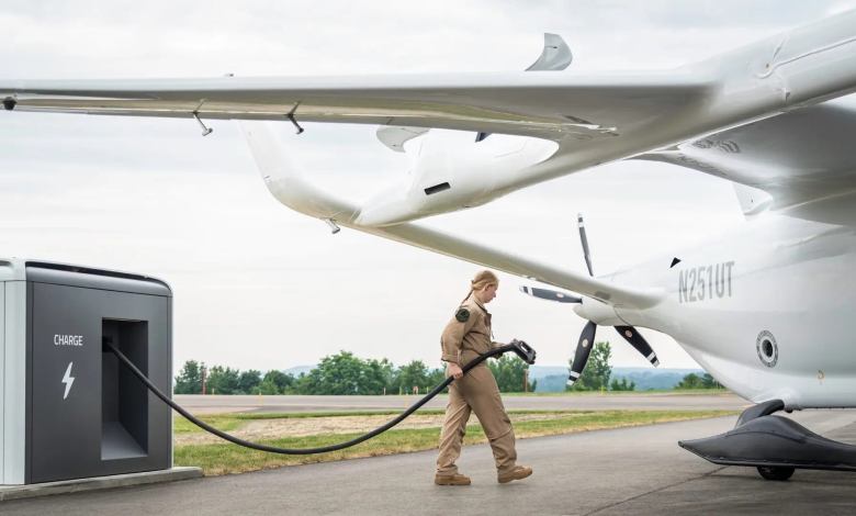 Beta electric aircraft charging system