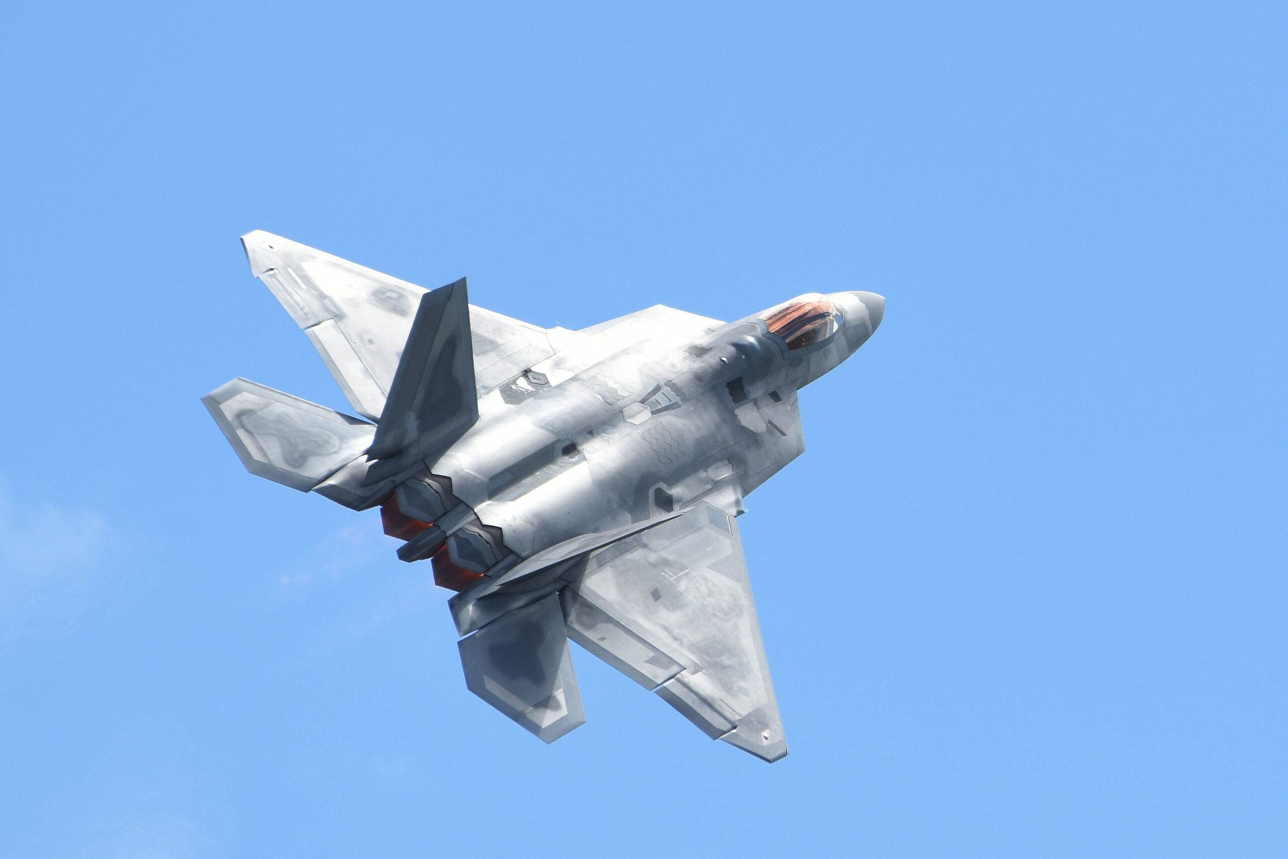 Pratt & Whitney Scores $1.5B Contract to Sustain F-22 Engines