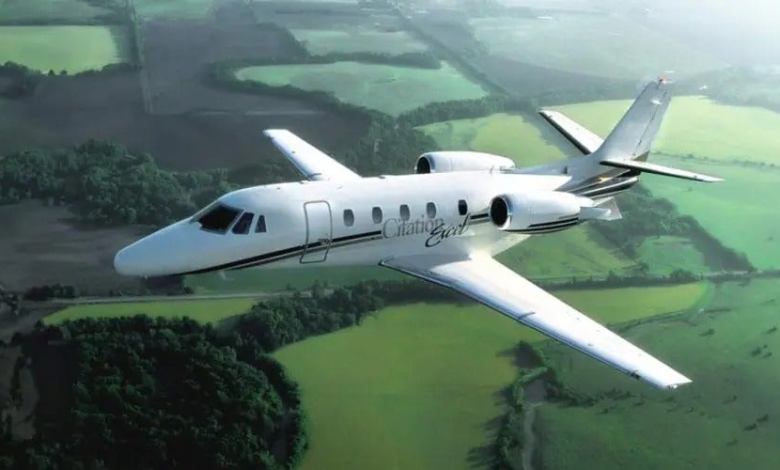 Jet in air