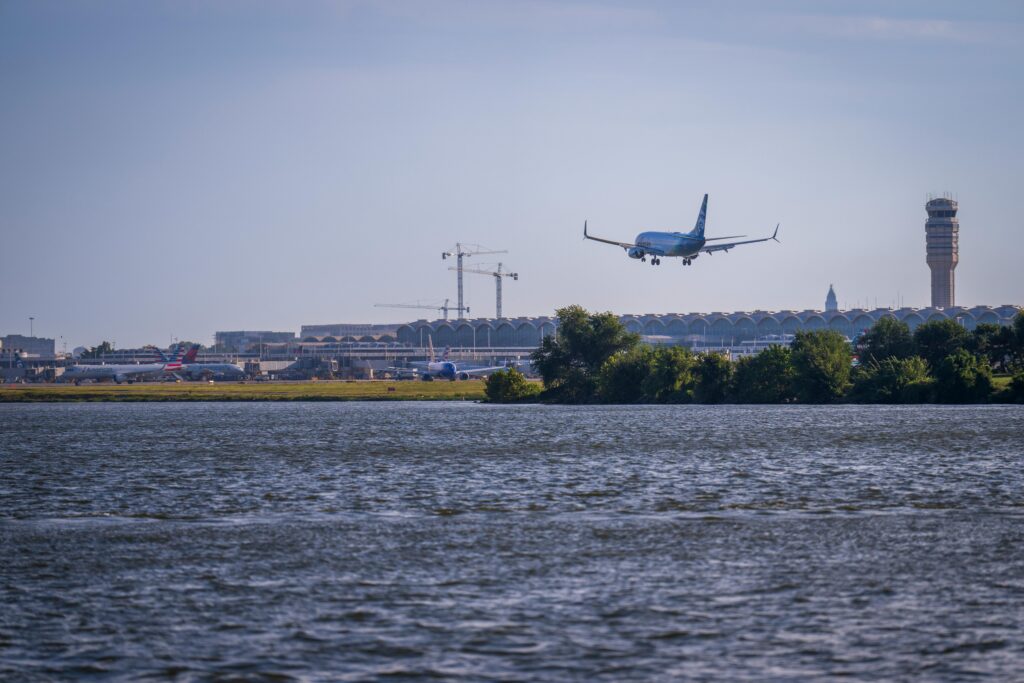 KDCA airport air traffic control