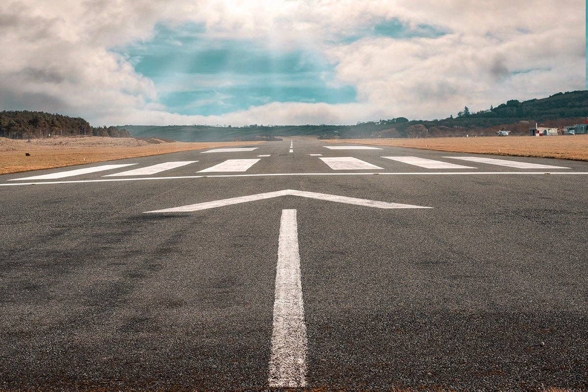 Entry to runway