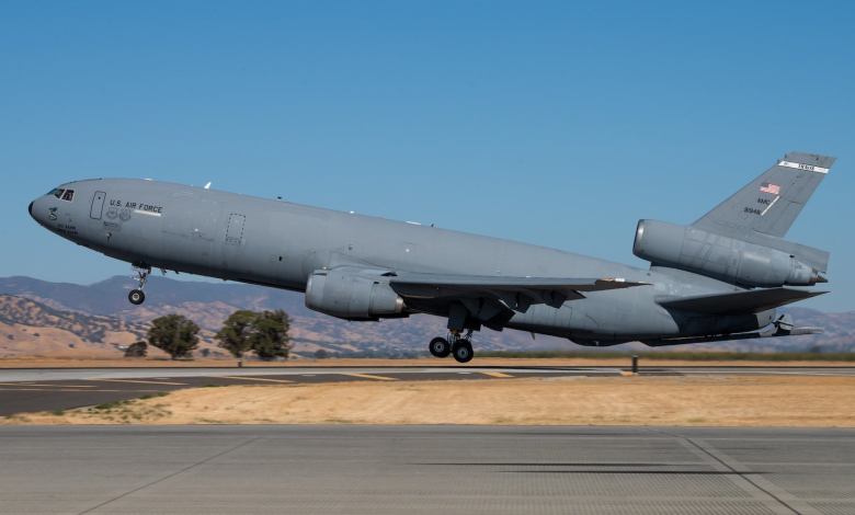 KC-10 takeoff