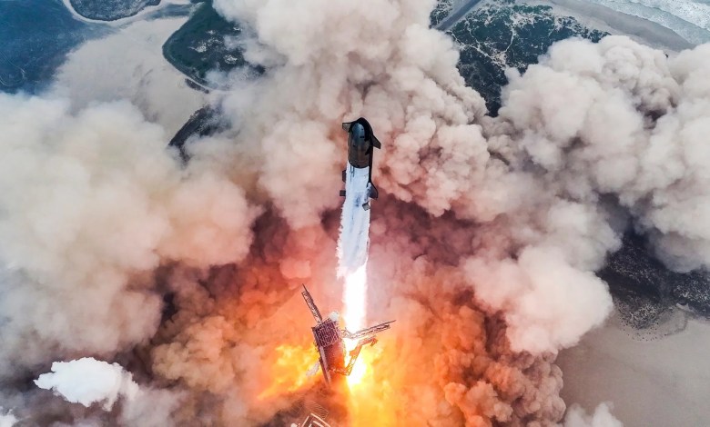 SpaceX Starship rocket Super Heavy booster test flight