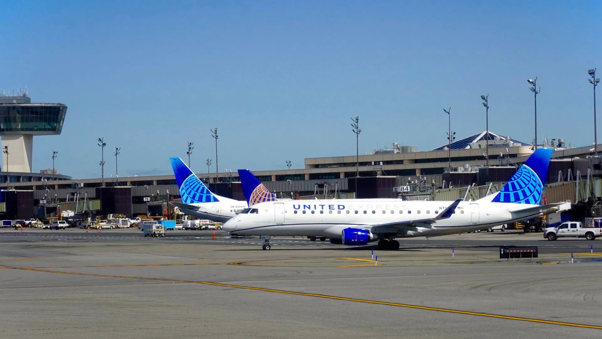 Newark Airport KEWR ATC