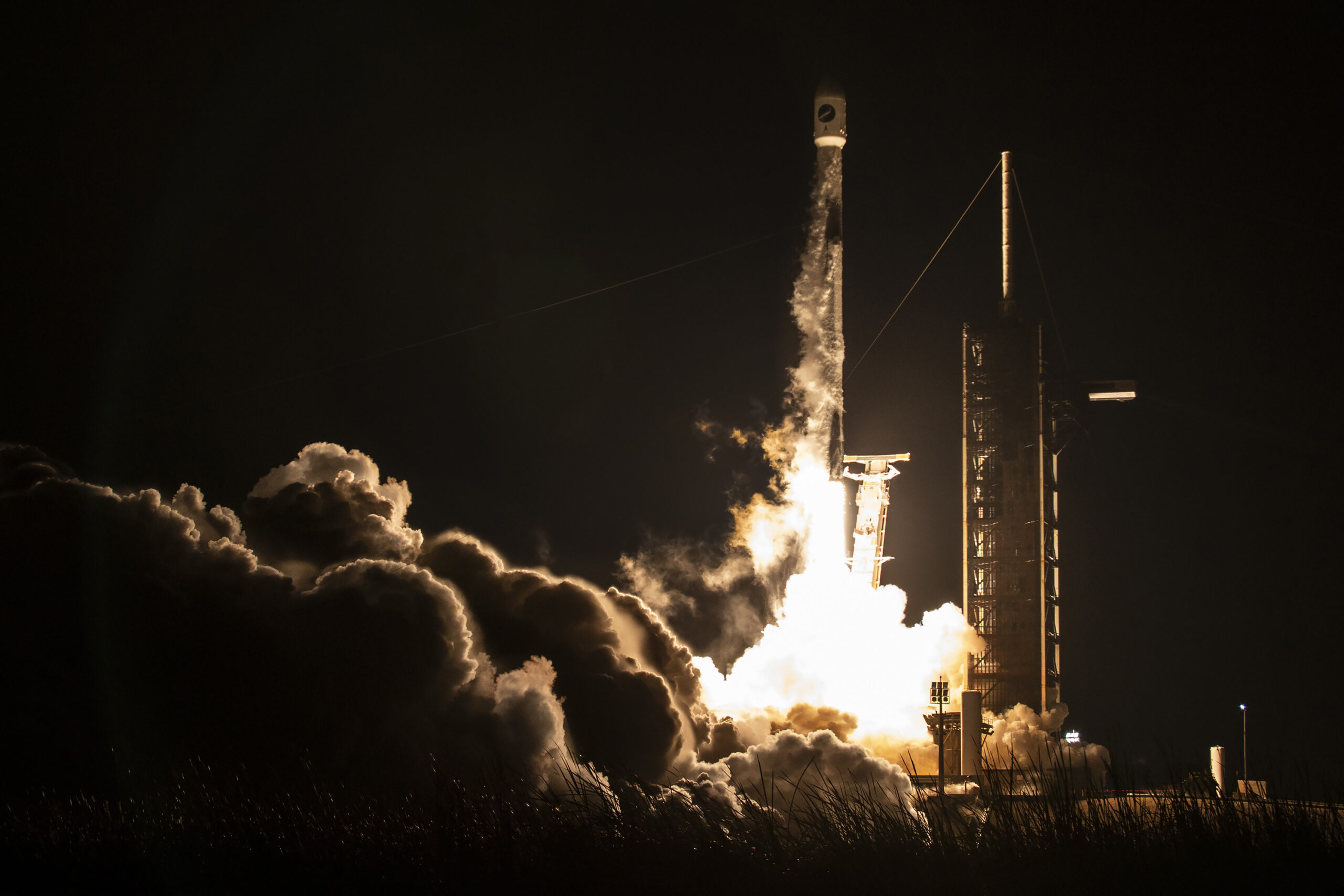 Boeing X-37B spaceplane SpaceX Falcon 9 OTV-8 mission