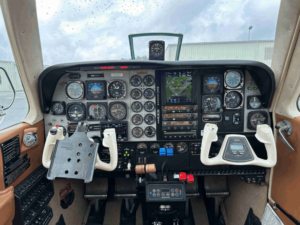 1993 Beechcraft Baron 58 [Courtesy: Carolina Aircraft]