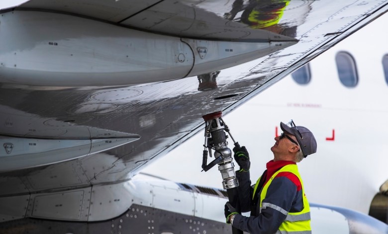 Aircraft fueling