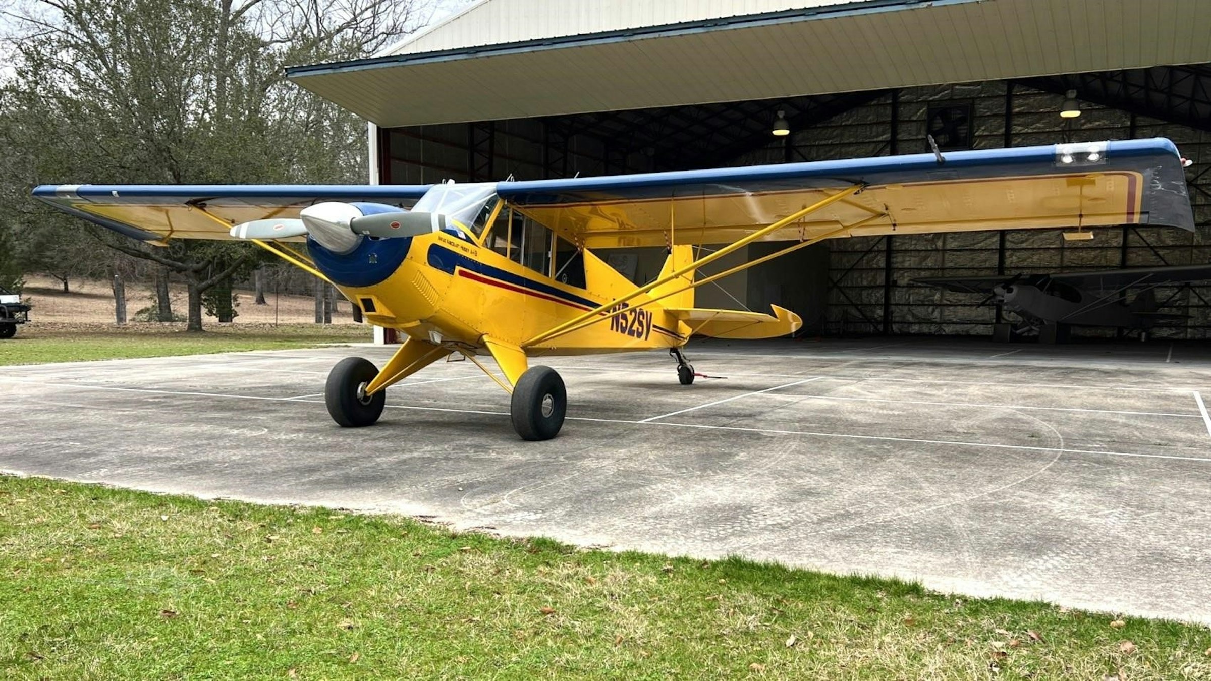 2004 Aviat A-1B Husky [Courtesy McCreery Aviation Company]
