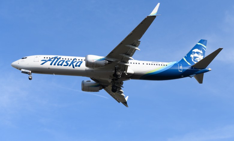 Alaska Airlines is among the employers hiring pilots this week.