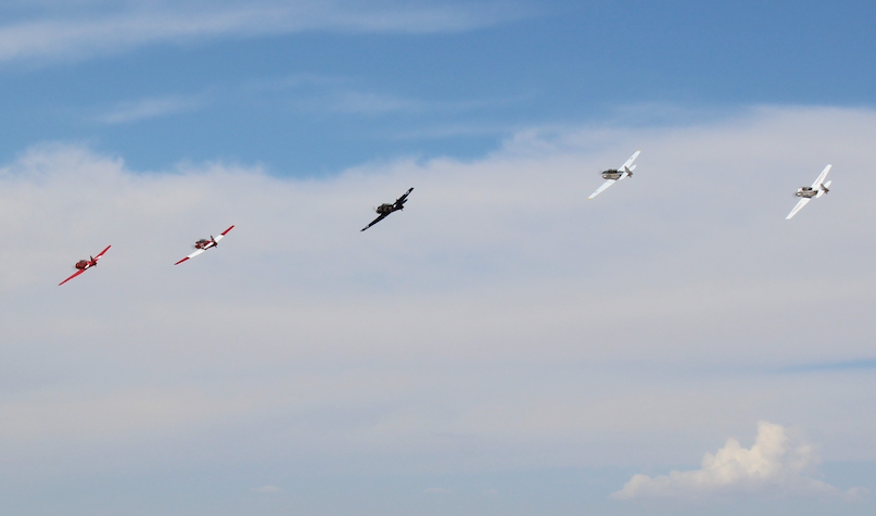 A competition takes place at the National Championship Air Races in Roswell, New Mexico. [Credit: Malcolm Dean for AVweb]