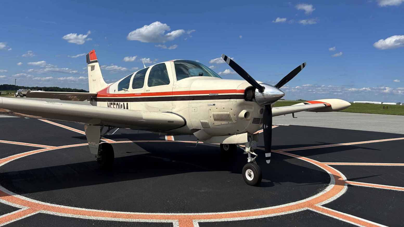 1990 Beechcraft F33A Bonanza