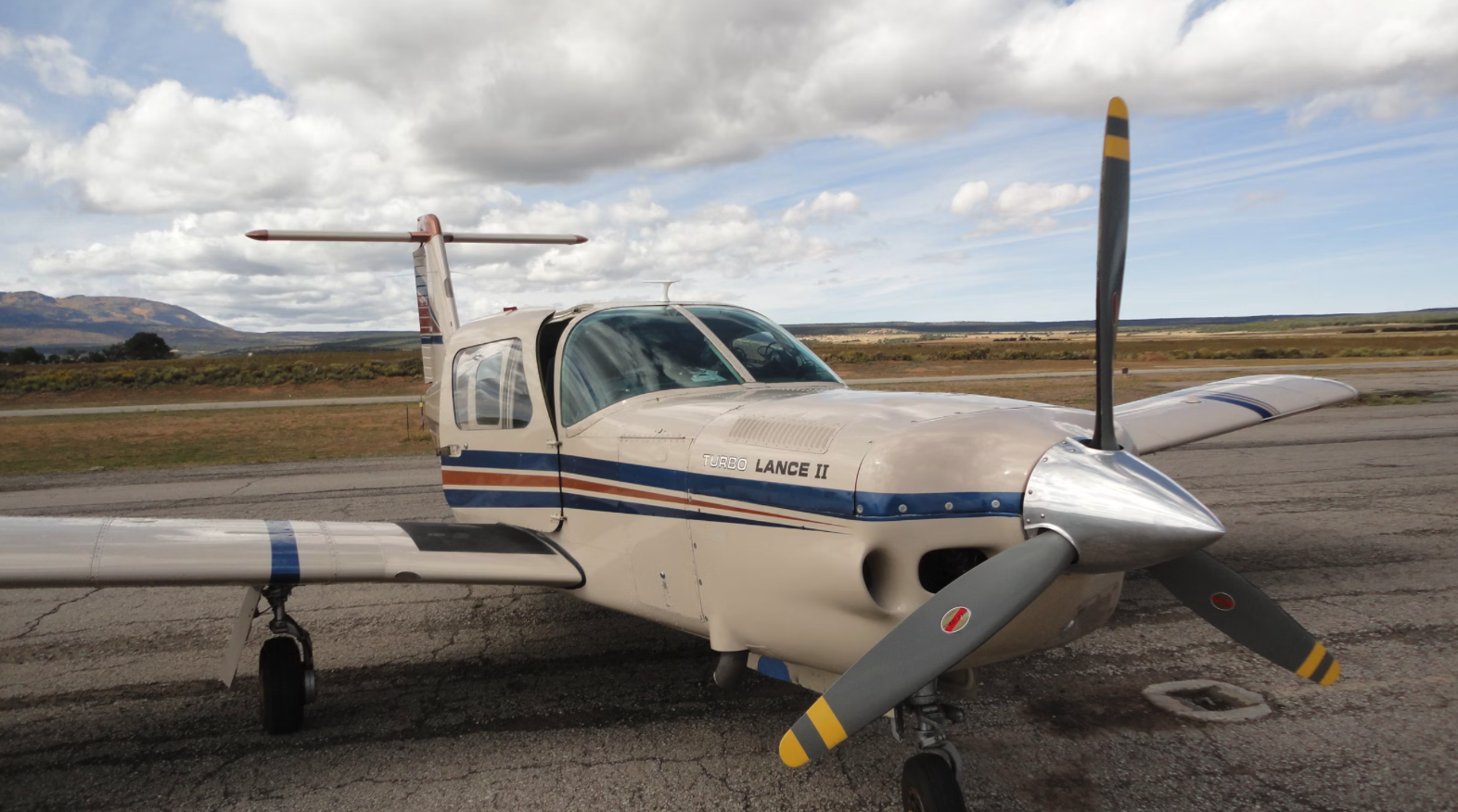 A 1978 Piper PA-32RT-300T Turbo Lance II.