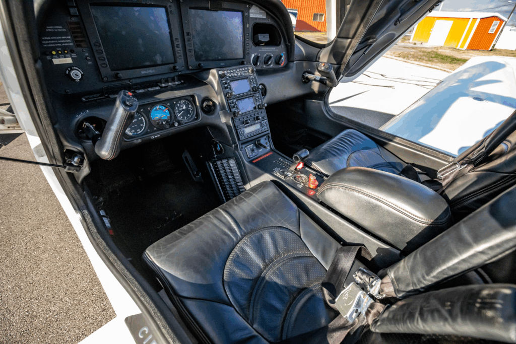 2007 Cirrus SR22T [Courtesy: Southwest Aero]