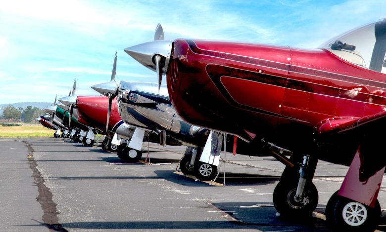 For many, the Swift lines are reminiscent of a WWII fighter. [Credit: Jim Roberts]