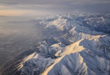 There is a way to understand the crude science of sea-level pressure reduction and how high-elevation airports can throw off your flight's most critical number. [Credit: Adobe Stock]