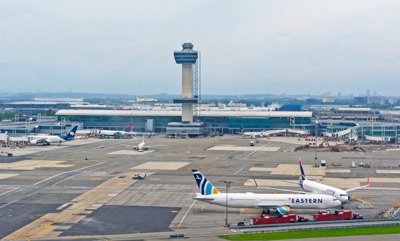 air traffic control tower