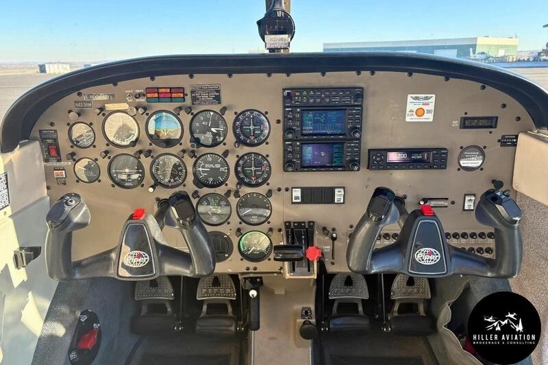 2002 Piper PA-28-181 Archer III [Credit: Hiller Aviation]