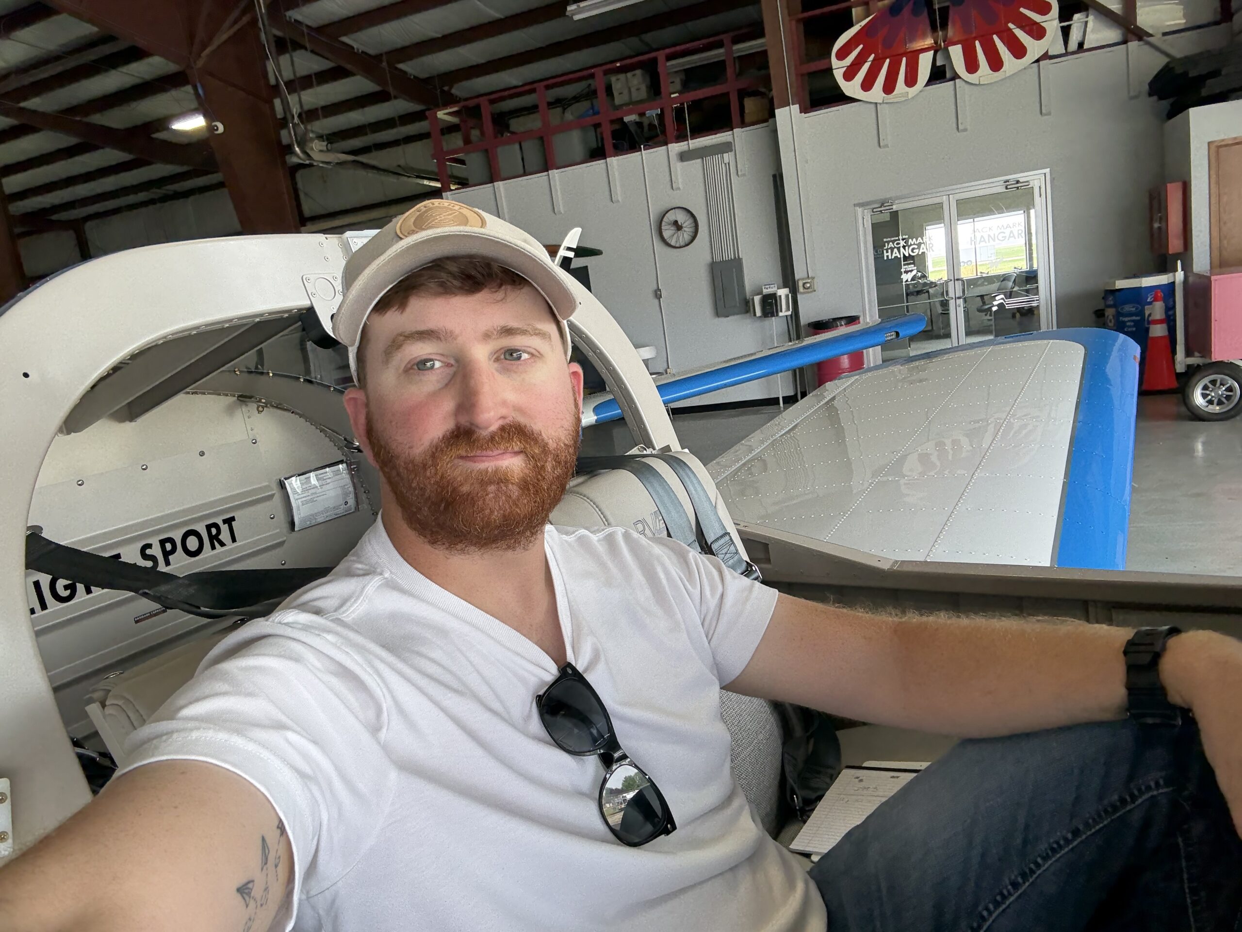 Sporty’s scholarship winner Gabriel Kesler [Credit: Sporty’s Pilot Shop].