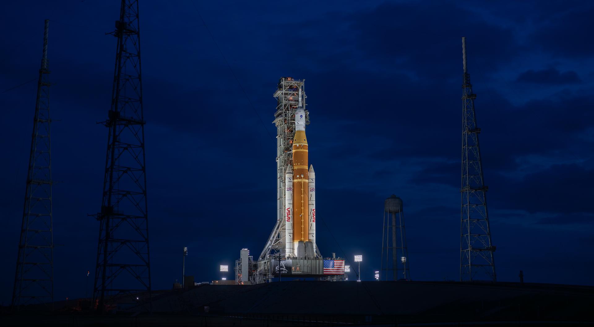 NASA SLS rocket and Orion capsule for Artemis II moon mission