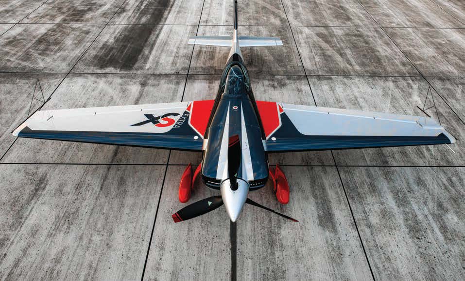 Extra 330SX [Credit: Extra Aircraft]