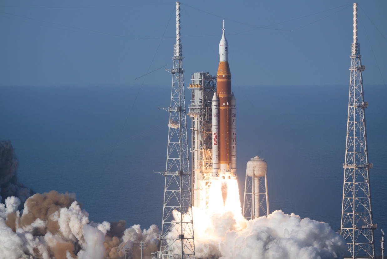NASA’s Space Launch System (SLS) rocket and Orion crew capsule carrying four astronauts blast off from Launch Complex 39B at Kennedy Space Center in Florida at 6:35 p.m. EDT. [Credit: NASA]