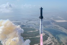SpaceX Starship rocket Super Heavy booster