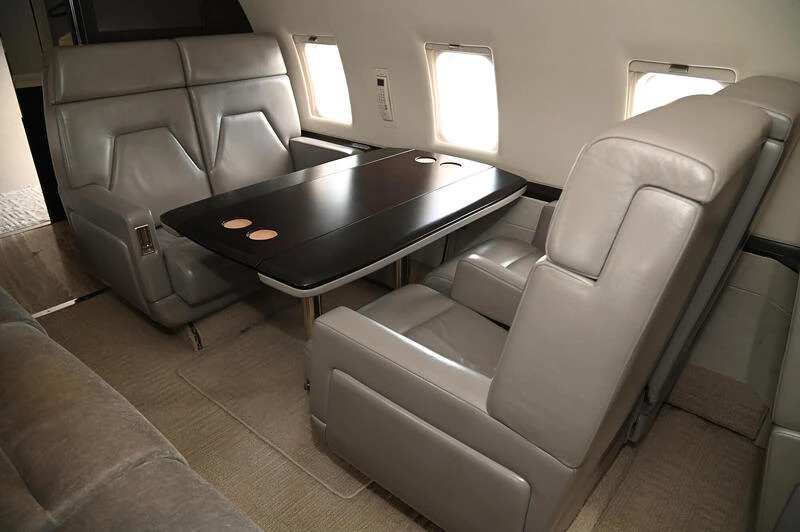 2001 Bombardier Challenger 604 [Credit: Southern Cross]