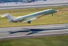 Dassault Aviation Falcon 10X business jet test flight