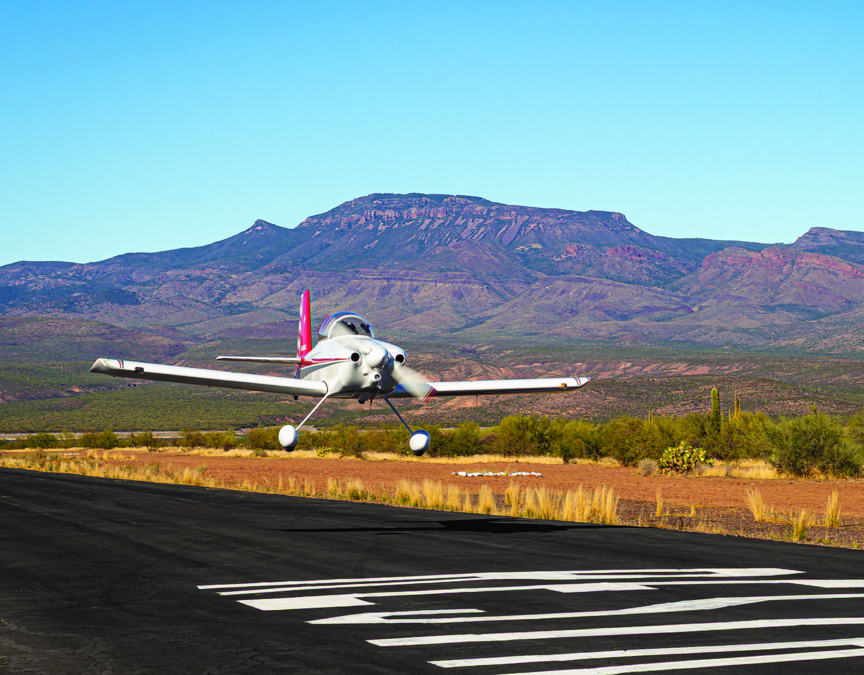 Airline captain Darren Clarkson acquired this RV-8 from his brother, who built the aircraft before eventually stepping away. [Credit: Glenn Calvin]