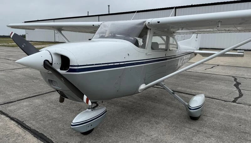 1974 Cessna 172M Skyhawk [Credit: Rich D]