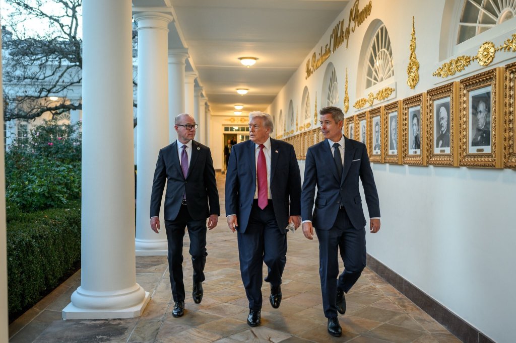 Bryan Bedford (left) is in lockstep with President Donald Trump and DOT Secretary Sean Duffy on the direction of the FAA. [Credit: FAA]
