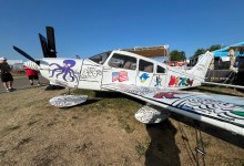 AOPA's giveaway Piper Archer, covered in illustrations [Meg Godlewski]