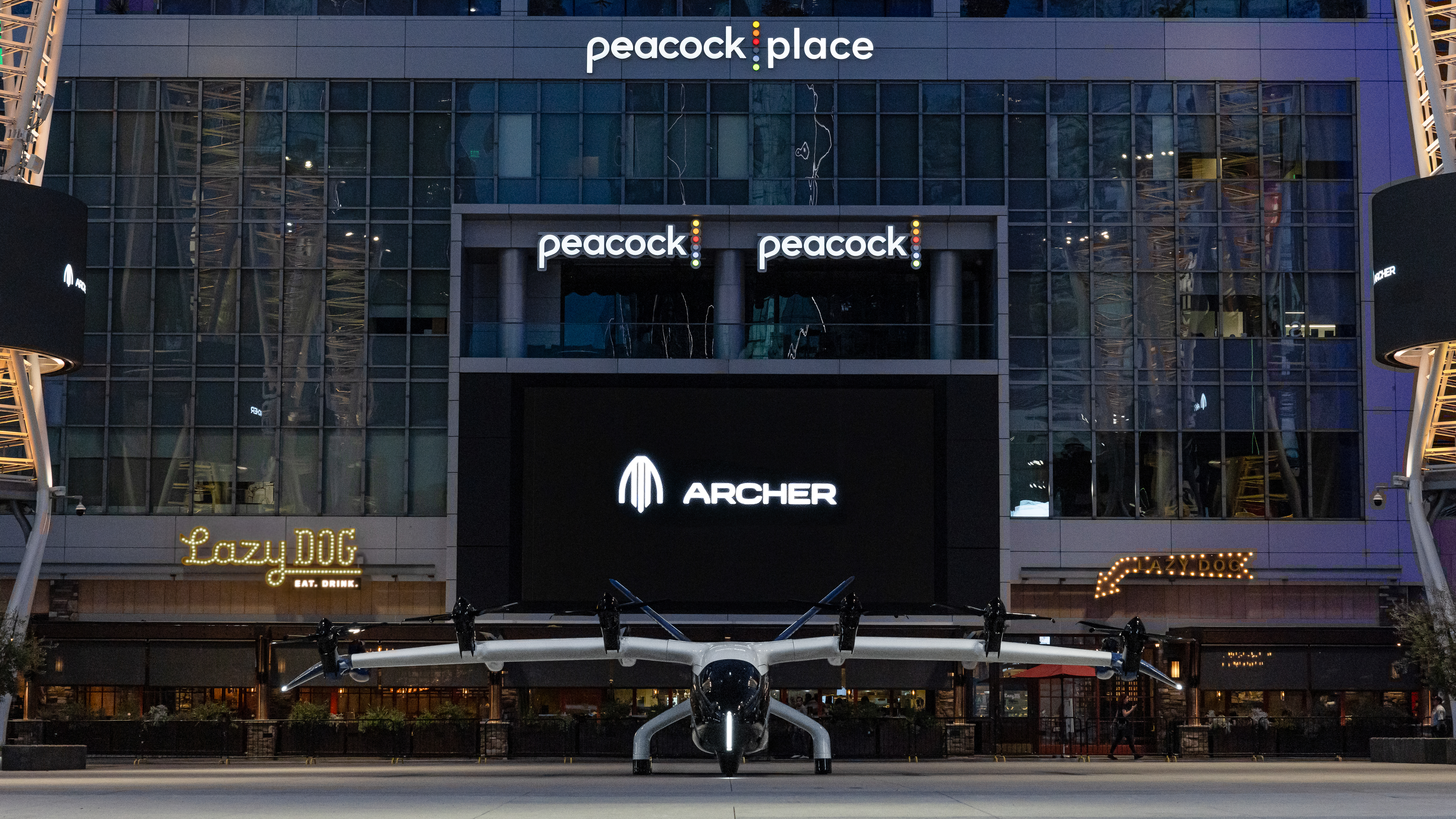 Archer Aviation Midnight eVTOL electric air taxi in downtown Los Angeles
