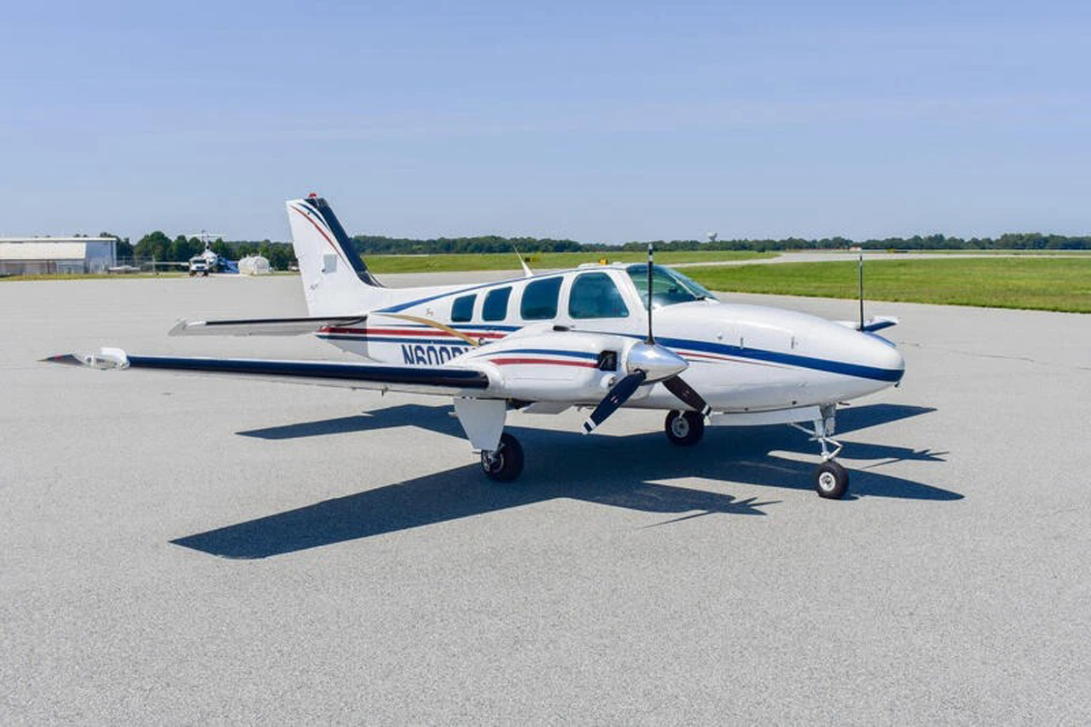 1998 Beechcraft Baron 58 [Credit: Carolina Aircraft]