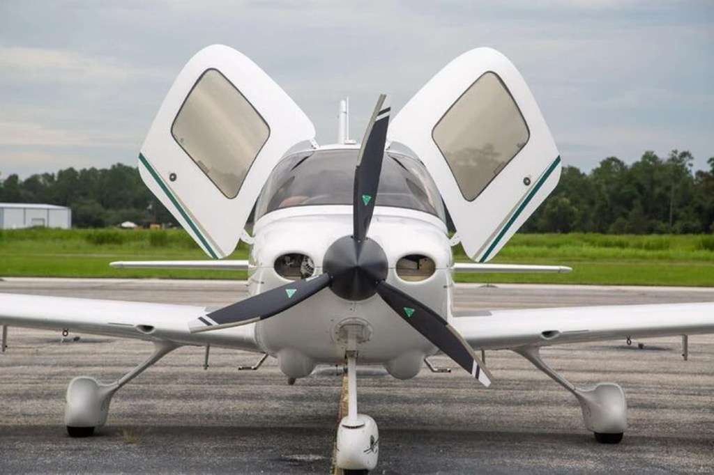 2005 Cirrus SR20 G2 [Credit: Aerista]