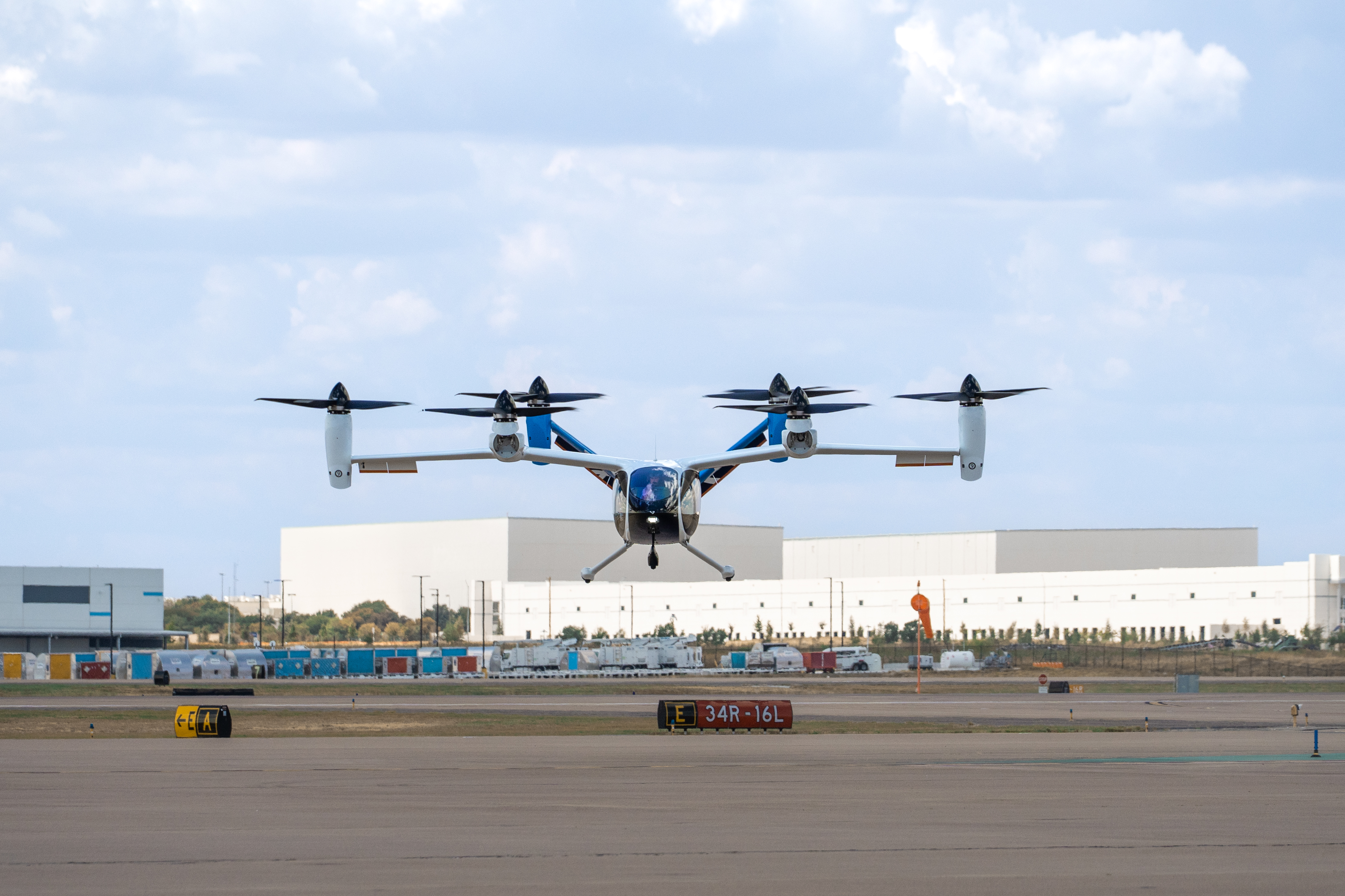 Joby Aviation prototype electric eVTOL air taxi at Perot Field in Texas begins FAA eIPP operations