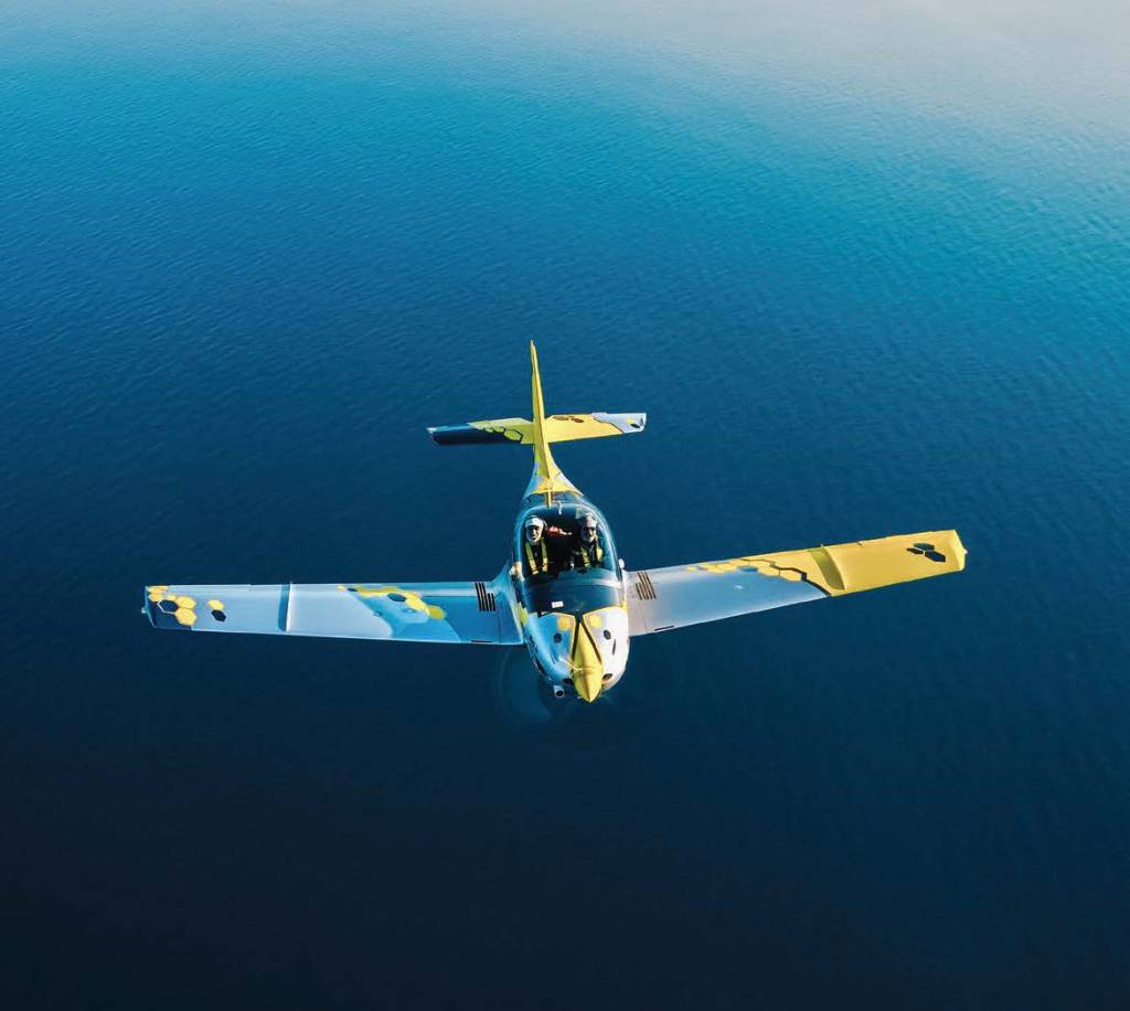 The sleek, carbon-fiber JMB VL3 offers impressive high-performance capabilities for pilots of all experience types to enjoy. [Credit: JMB Aircraft]