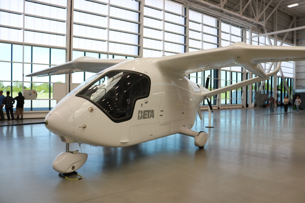 Beta’s all-electric Alia CX300 [Credit: Beta Technologies]