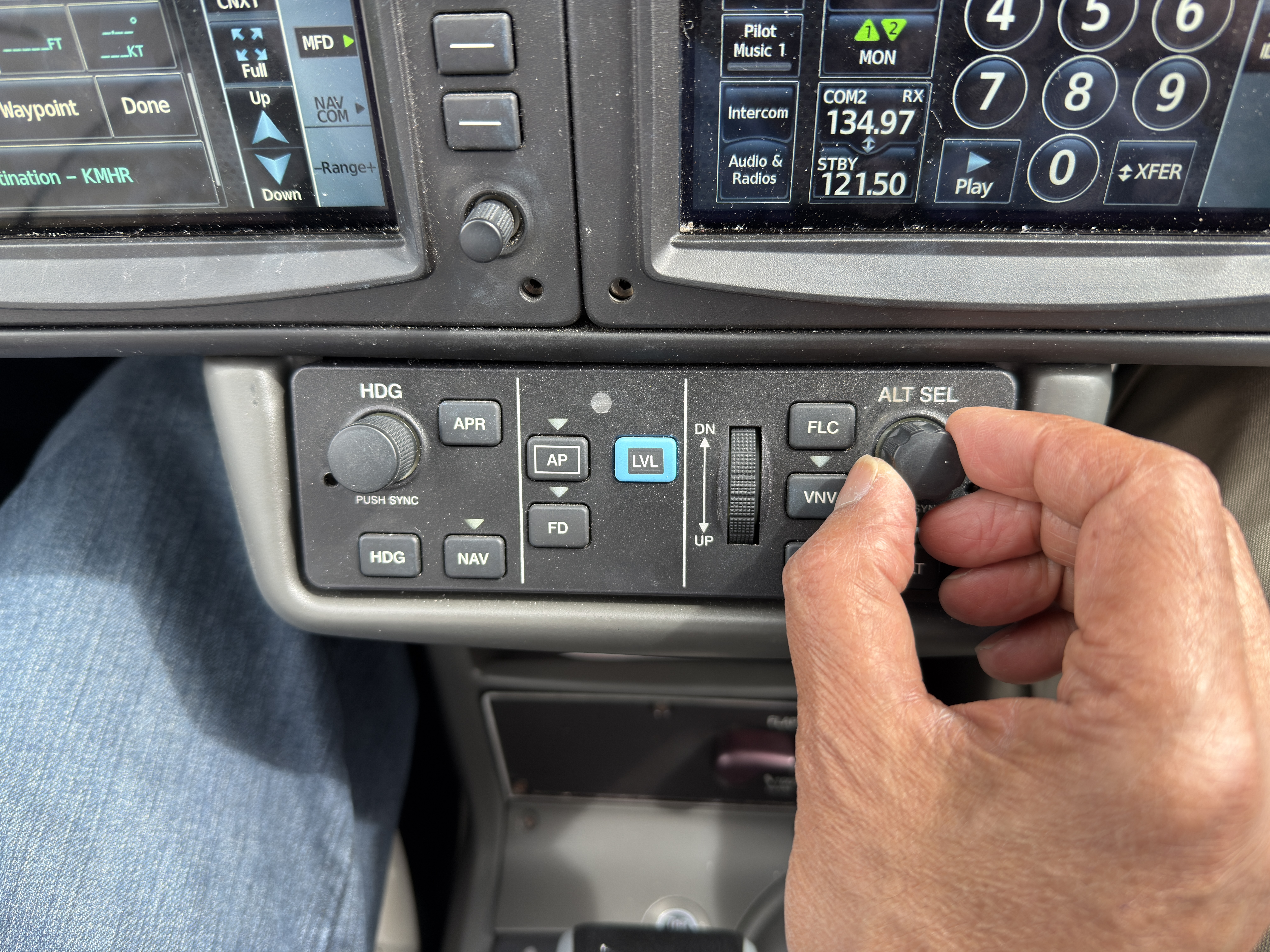 Avoid common automation surprises by focusing on critical flight priorities during complex instrument approaches. [Credit: Max Trescott]