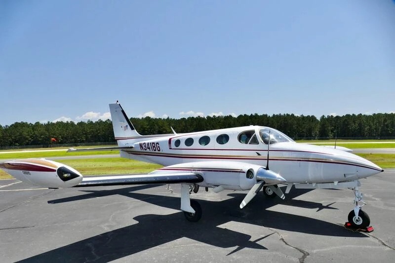 Cessna 340 de 1973: O Bimoto Pressurizado que Une Conforto e Performance