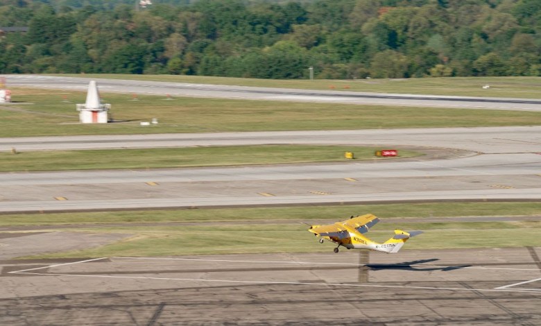 Electra EL2 hybrid electric demonstrator ultra short takeoff at Virginia airport