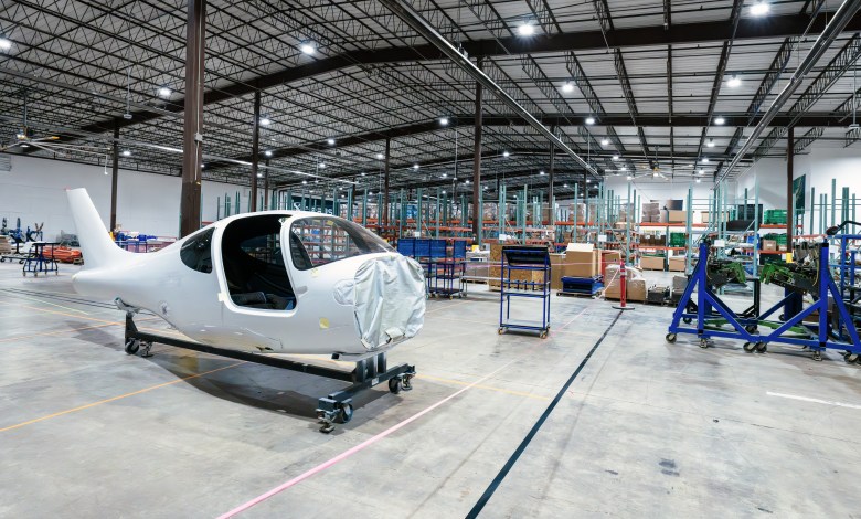 Cirrus Aircraft Duluth Minnesota warehouse center