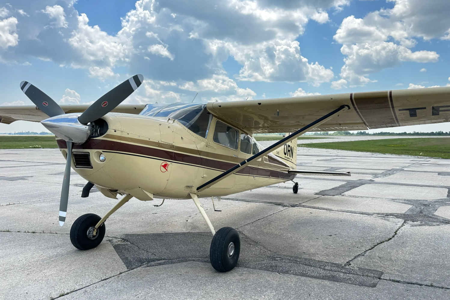 1974 Cessna A185F Skywagon [Credit: Sijo Zach]