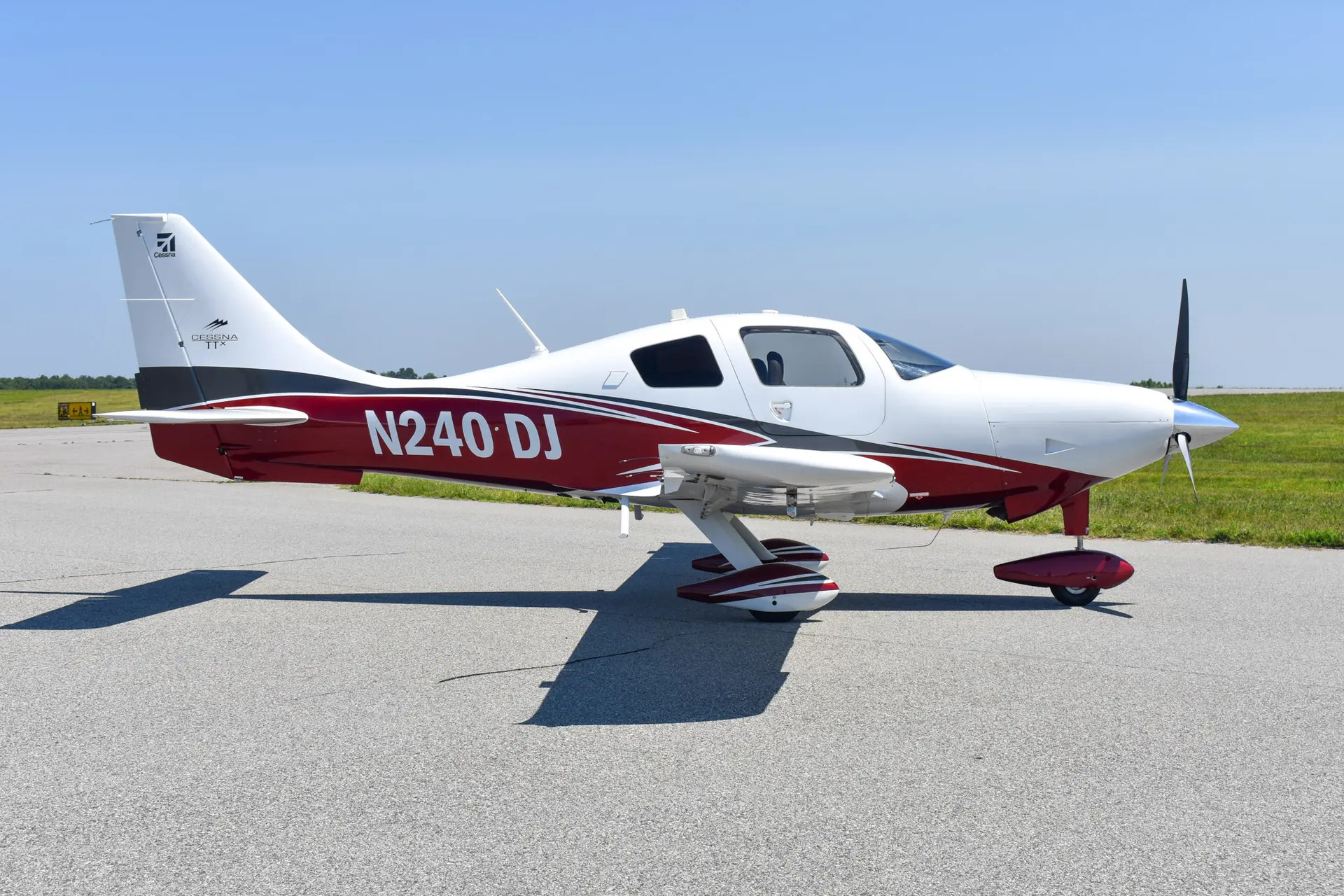 2013 Cessna TTx T240 Aerostar [Credit: NexGA Aircraft]