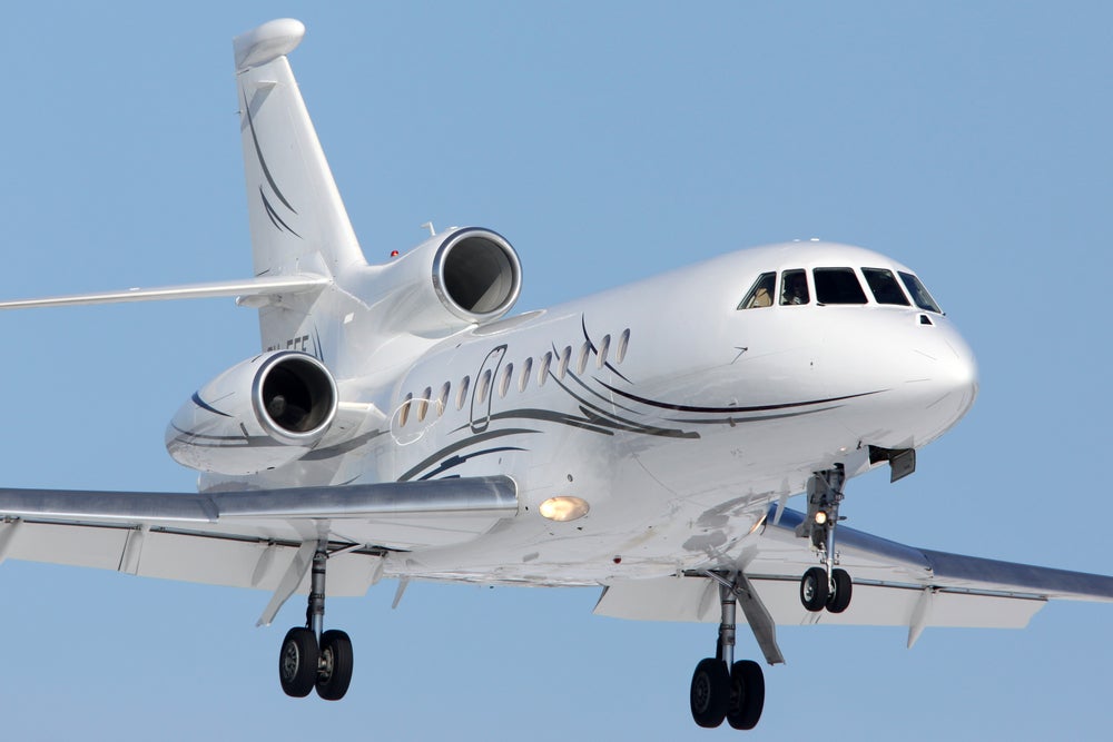 A Dassault Falcon 900.