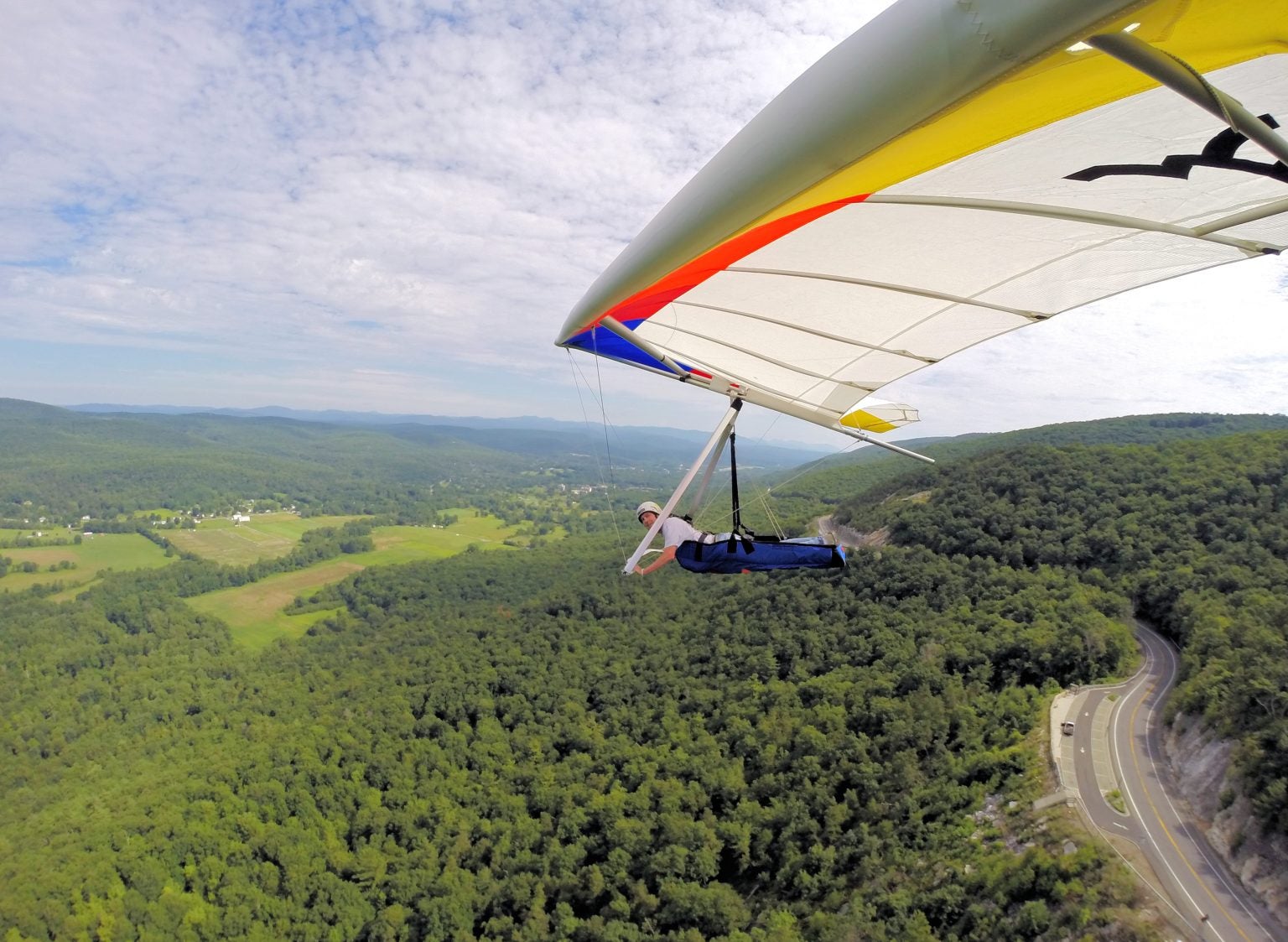hangglider in flight