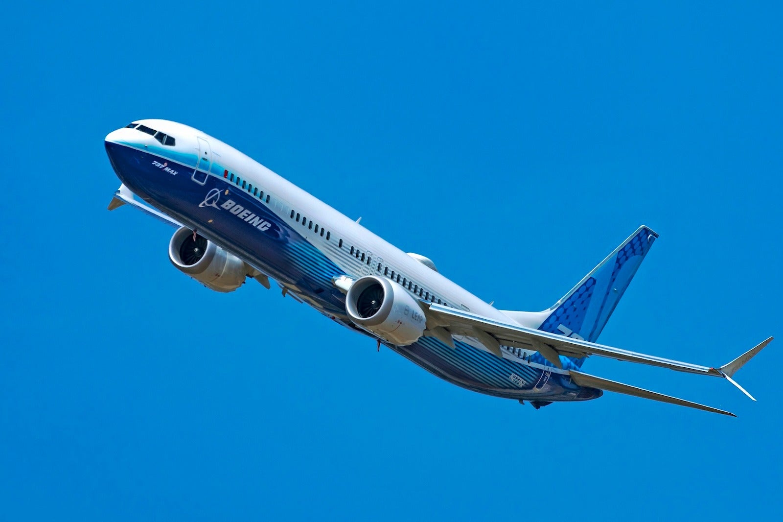 A Boeing 737 MAX 10